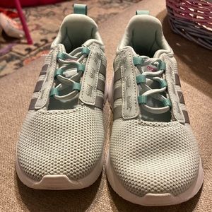 Addidas  racer TR21 running shoe kids 9 toddler